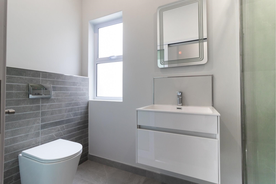 4 Bedroom Property for Sale in Flamingo Vlei Western Cape